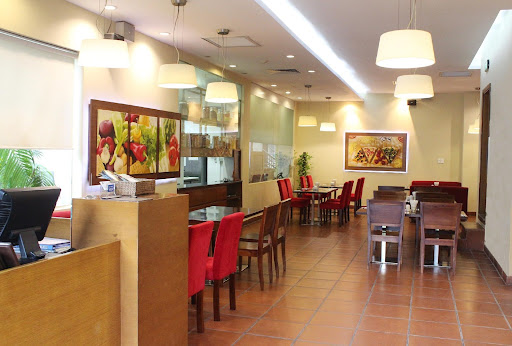Trường Cao đẳng Quốc tế Pegasus sở hữu 2 nhà hàng The Bistro tại Hà Nội & Đà Nẵng giúp sinh viên thực hành các kỹ năng trong quá trình học tập