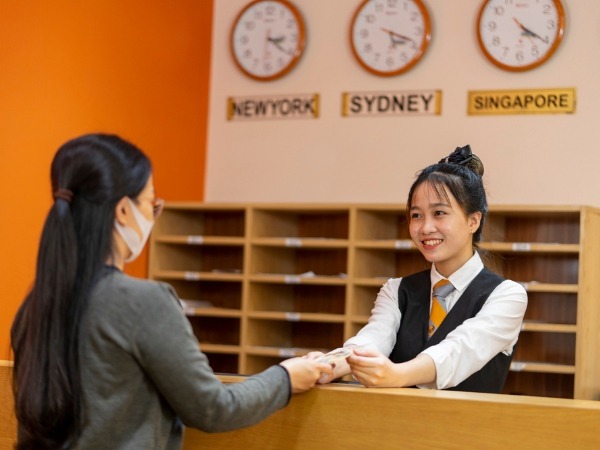 Kỹ năng mềm và giao tiếp tốt sẽ mở ra nhiều cơ hội trong ngành Khách sạn - Dịch vụ