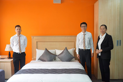 Sinh viên được đào tạo nghiệp vụ chi tiết, dưới sự hướng dẫn tận tình của giảng viên