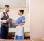 Nhân Viên Buồng Phòng Là Gì? Mức Thu Nhập Ra Sao?