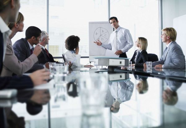 Nhà quản lý cấp cao và lãnh đạo doanh nghiệp