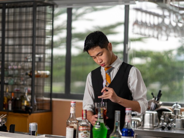 Học Nghề Pha Chế đồ Uống ở đâu Tốt? Khám Phá Những Cơ Sở đào Tạo Pha Chế Uy Tín, Chất Lượng