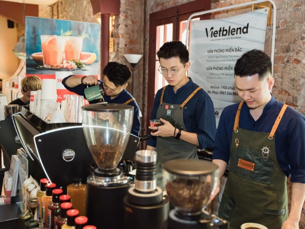 Vietblend tổ chức các khóa đào tạo pha chế cà phê