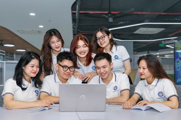 Đại học Thương Mại là nơi khởi đầu vững chắc cho sự nghiệp Quản trị Kinh doanh