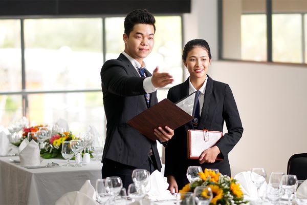Cập nhật những thuật ngữ nhà hàng khách sạn mà bạn cần biết