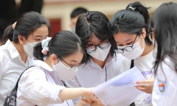 Để làm hồ sơ thi tốt nghiệp THPT, thí sinh cần chuẩn bị đầy đủ giấy tờ theo quy định